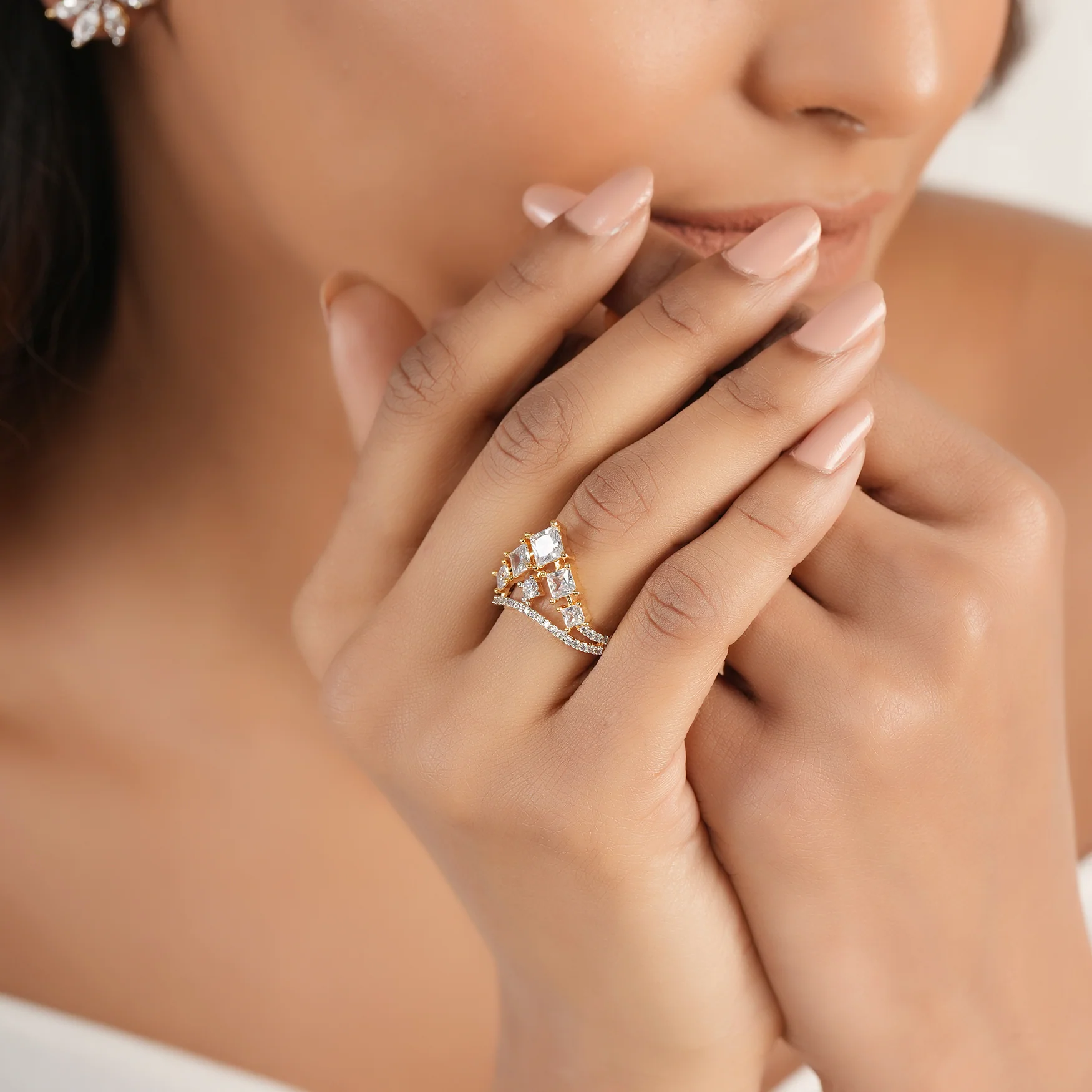 Amazing diamond stud with finger ring - Image 5