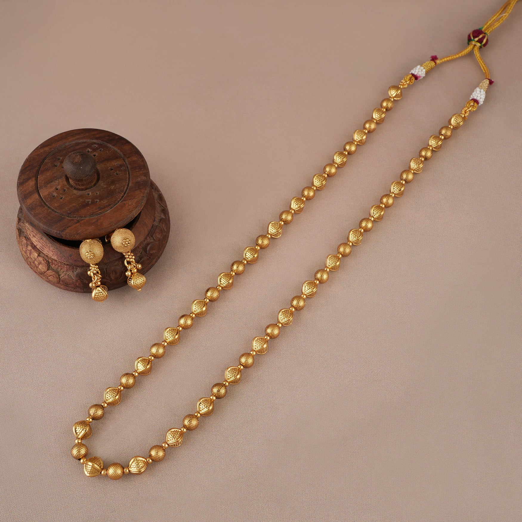 Beautiful plain gold mala necklace set - Image 3