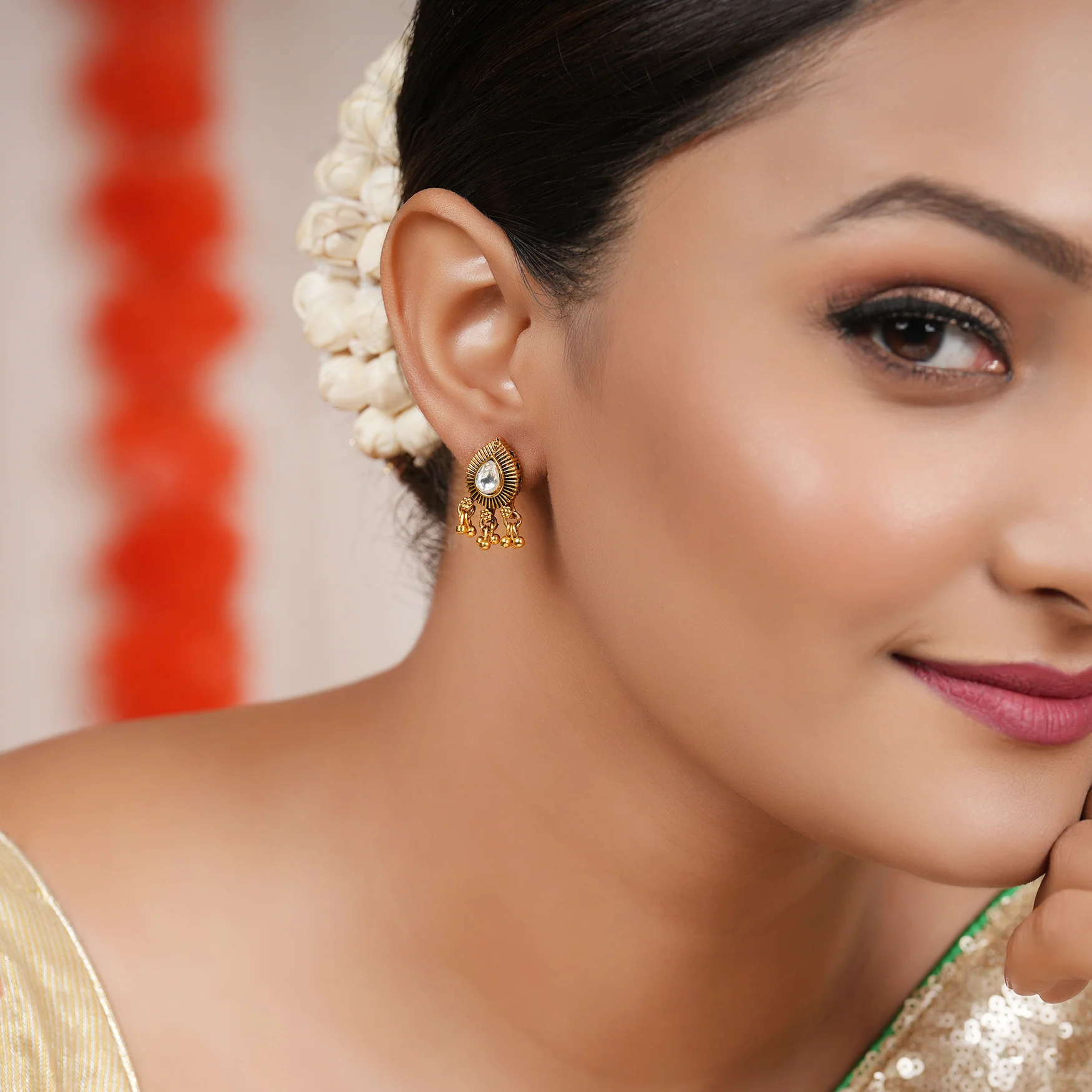 Cute kundan stone antique gold pear shape earring - Image 2