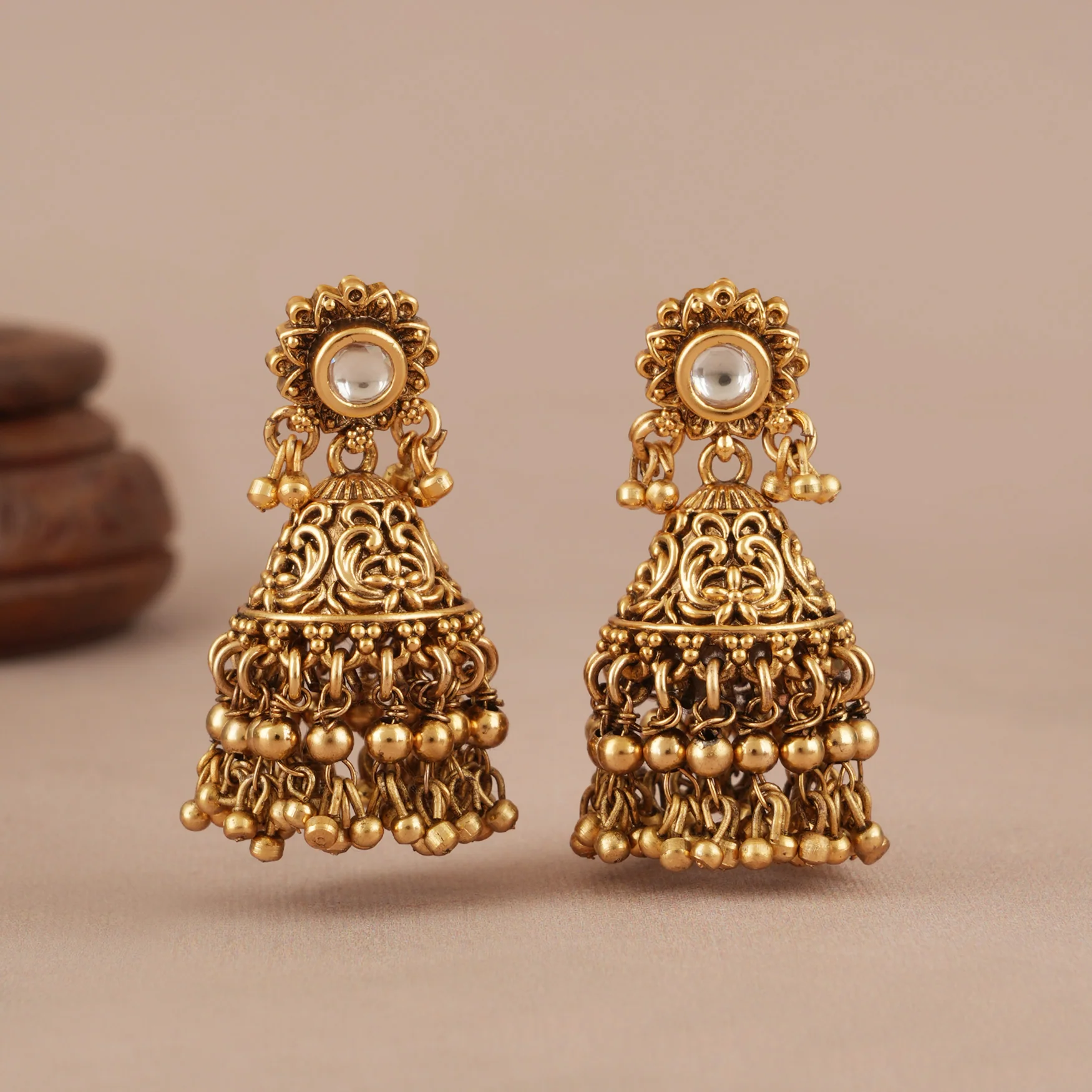 Elegant antique gold choker set with jhumka earring - Image 4