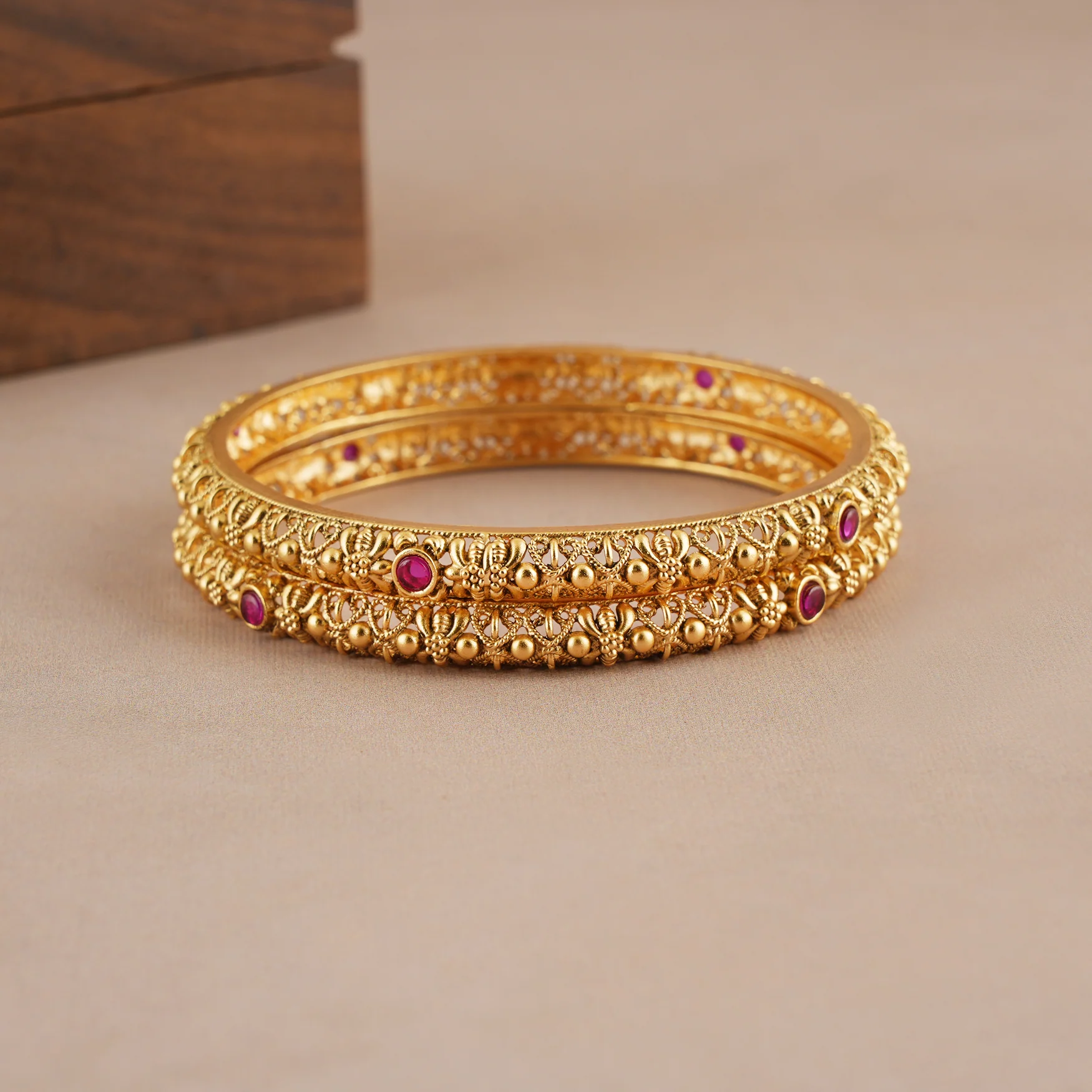 Elegant antique gold ruby traditional bangle set - Image 4