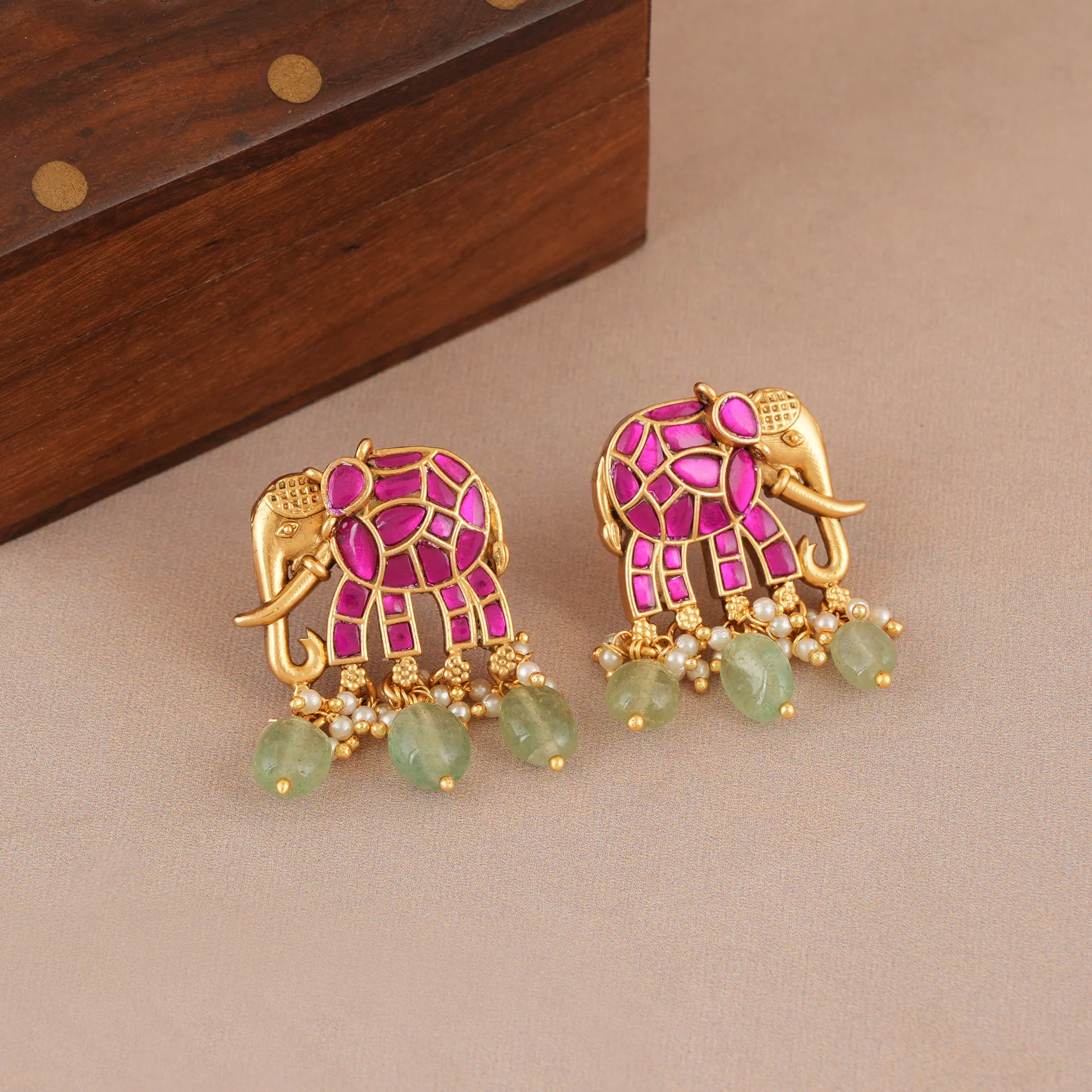 Elegant antique gold stone necklace set for women - Image 5
