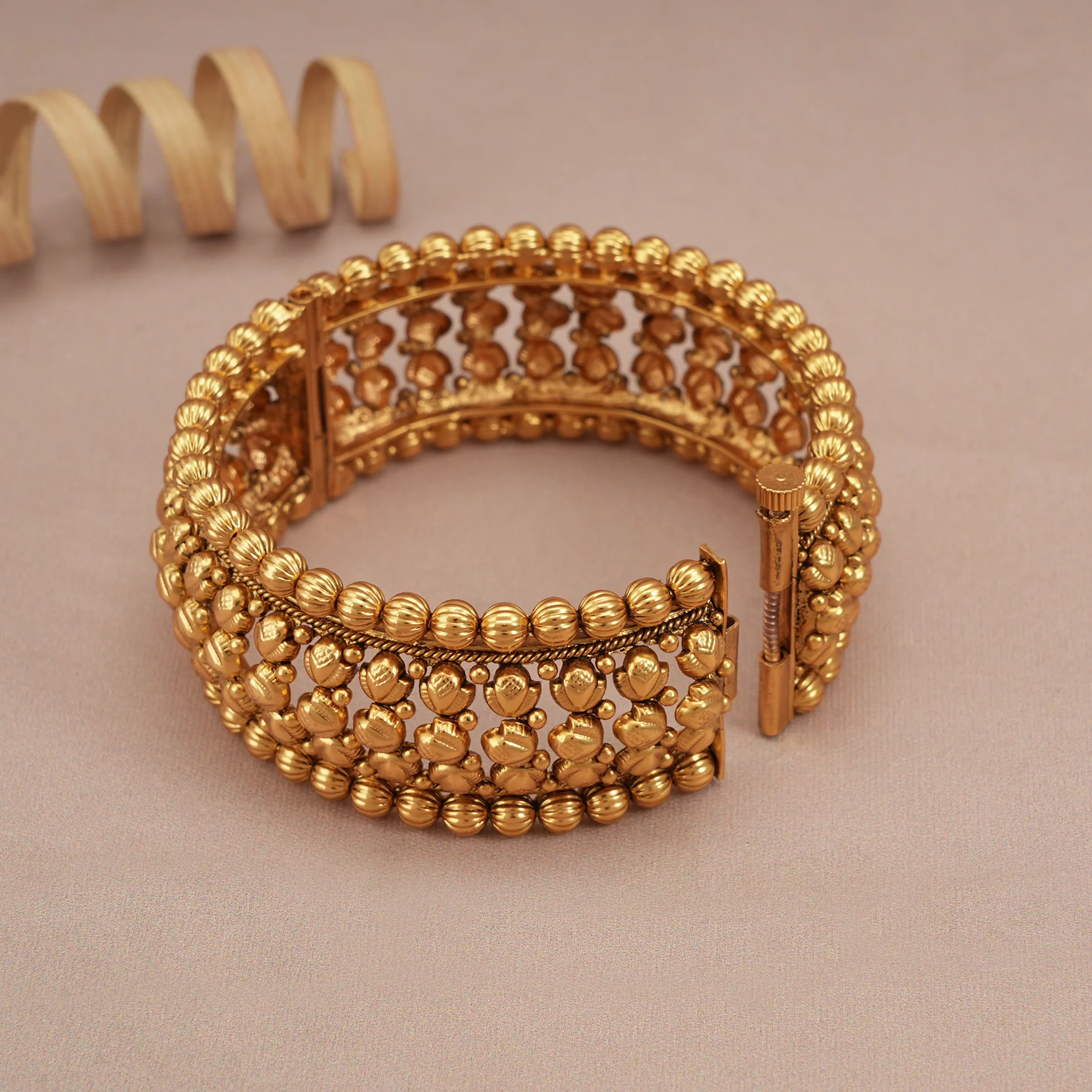 Gorgeous plain antique gold broad openable kada bangle - Image 4