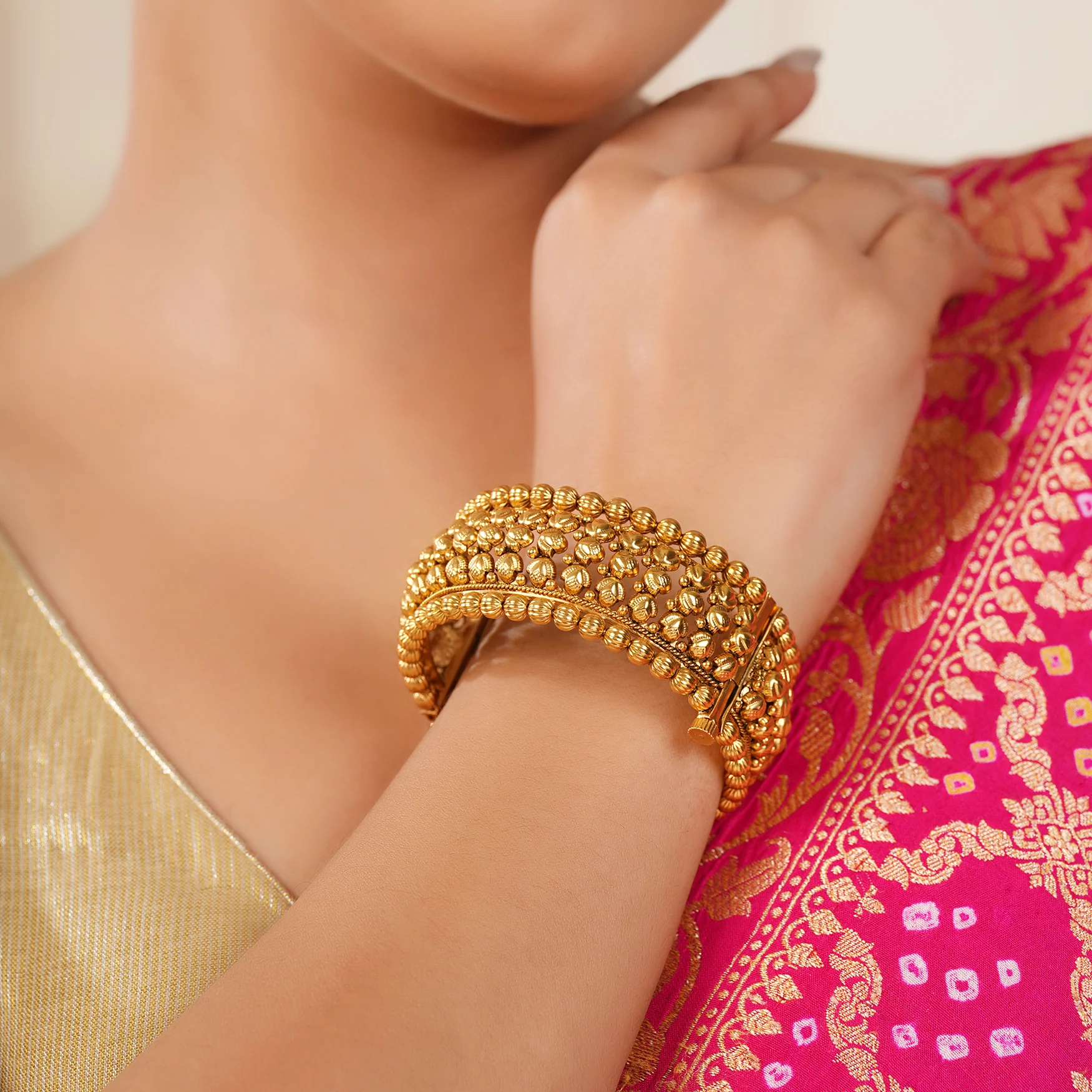 Gorgeous plain antique gold broad openable kada bangle - Image 5