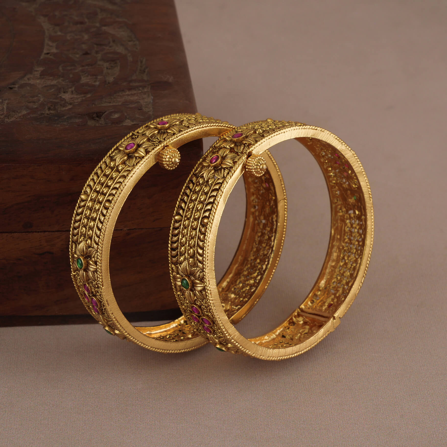 Royal antique gold multicolor stone openable bangle set - Image 3