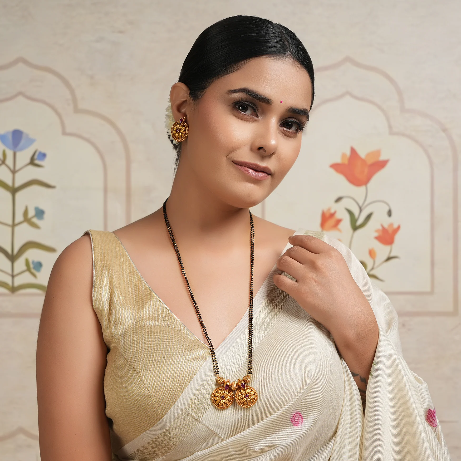 Stunning antqiue gold floral ruby long mangalsutra set - Image 5