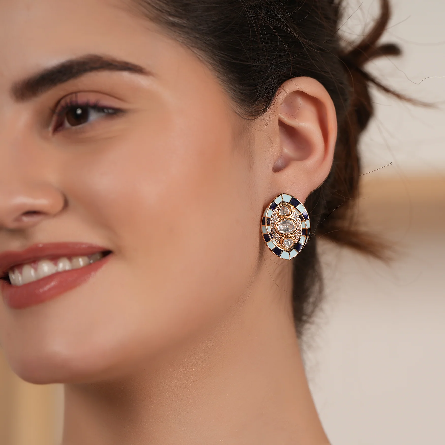 Stunning kundan enamel studs - Image 3