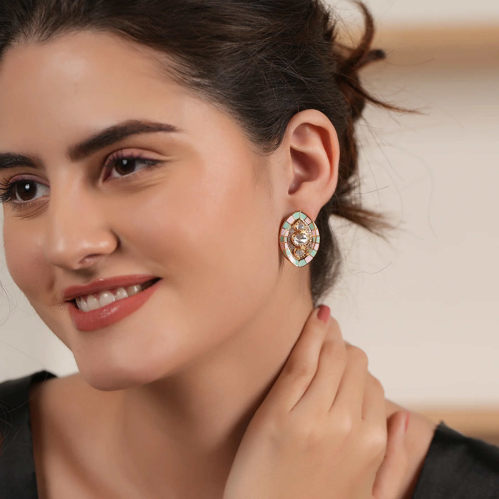 Stunning kundan enamel studs - Image 4