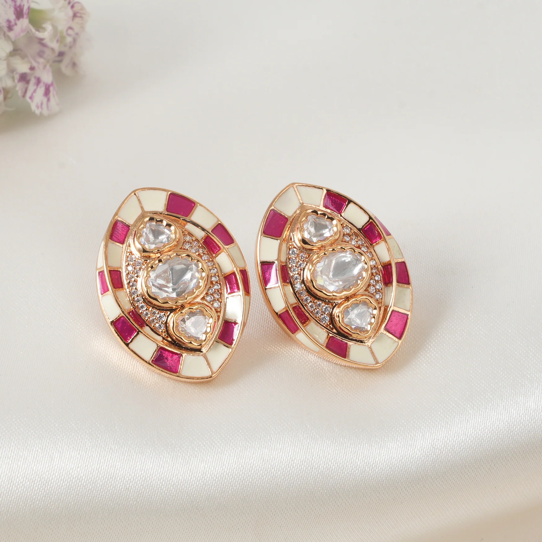 Stunning kundan enamel studs - Image 7