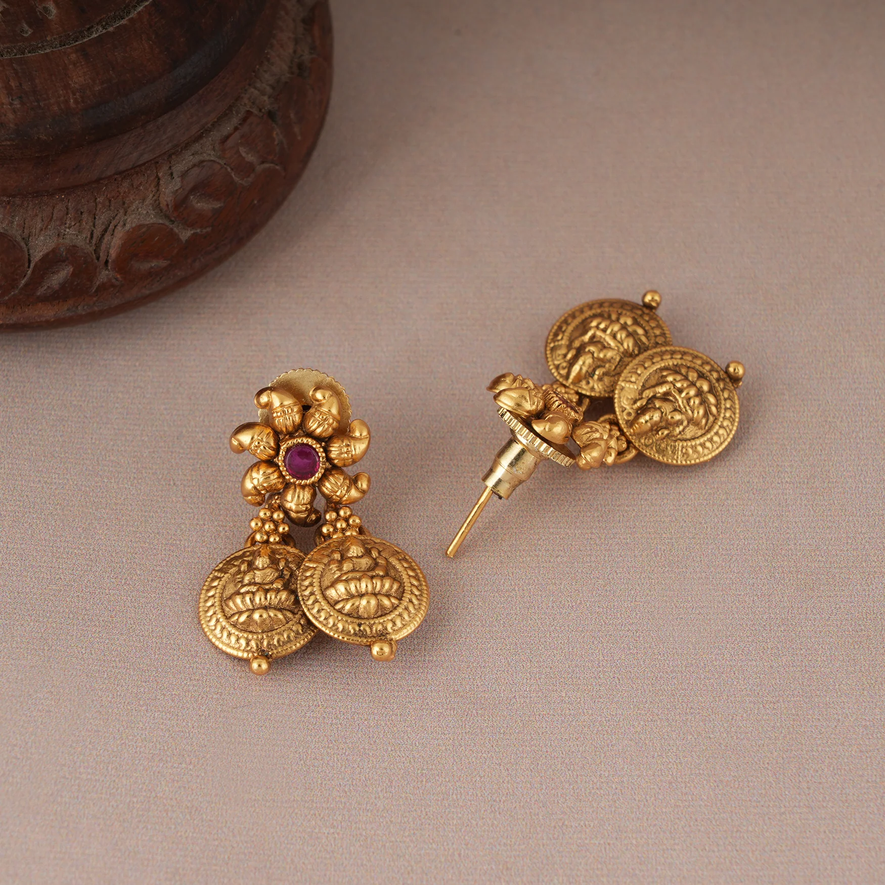 Stunning long antique gold maa lakshmi mangalsutra set for women I Temple Jewellery - Image 4