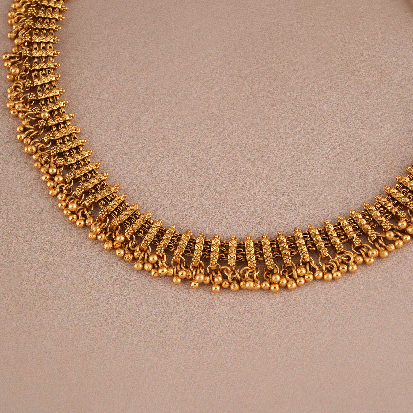 Stunning plain antique gold choker set with jhumka earring - Image 3